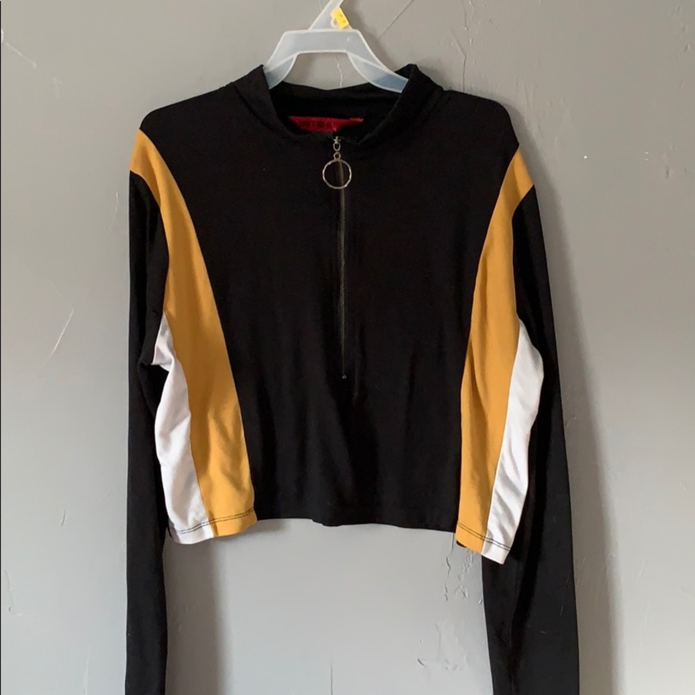 HK szS cropped zip NWOT